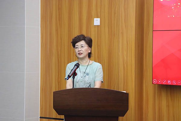 黨委副書記、紀委書記吳青麗表態發言
